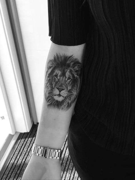 Lion On Wrist Tattoo, Lion Wrist Tattoo Women, Lion Wrist Tattoo, Tattoo Ideas Lion, Leones Tattoo, Lions Tattoo, Leon Tattoo, Lion Shoulder Tattoo, Lion Hand Tattoo