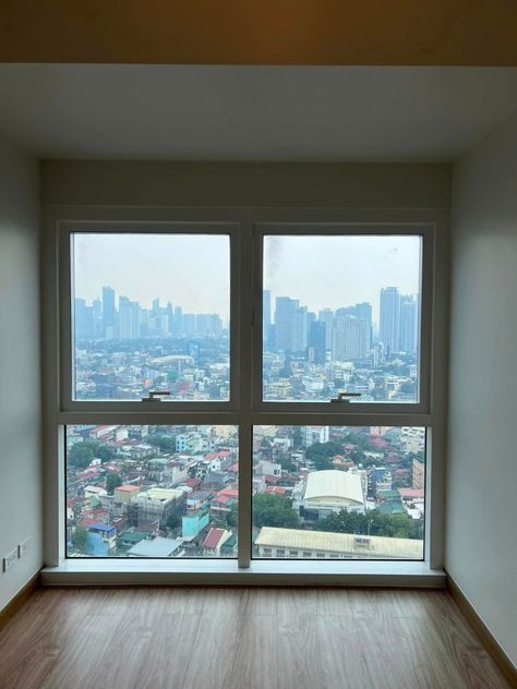 Luxurious BGC living! Pre-owned 1BR condo (39 sqm) with parking at Madison Park West. Bare unit, unused. Clean title available. Cash only. Contact JM Listings for viewing (3 days' notice). Condo Unit, Madison Park, The Unit