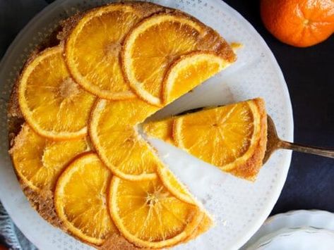 Flourless Orange Upside Down Cake made with gluten free almond flour Lemon Upside Down Cake, Flourless Orange Cake, Pear And Almond Cake, Flourless Cake, Dried Lemon, Upside Down Cake, Orange Cake, Cake Toppings, Lemon Cake