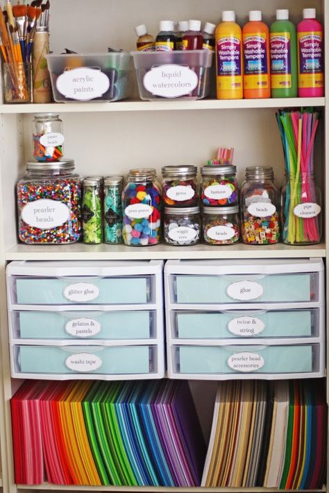 Art Room Paper Storage, Paint Organization Diy Dollar Stores, Mason Jar Craft Storage, Organize Construction Paper, Organize Cardstock, Art Area Ideas, How To Organize Art Supplies, Construction Paper Organization, Kids Art Organization