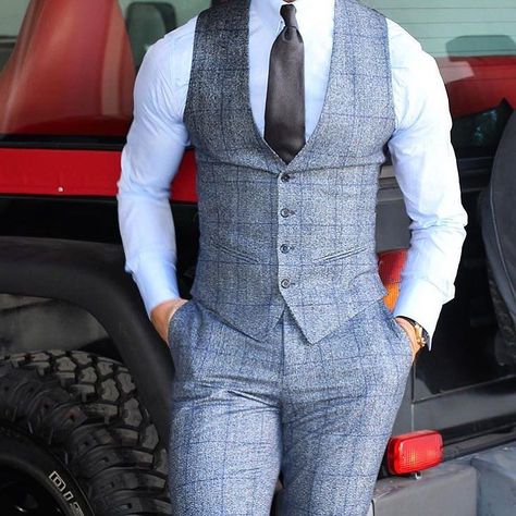 Friday Inspiration  Photo via @absolutebespoke  Shop Men's Accessories http://ift.tt/2jorSiD Mens Vest Fashion Gentleman Style, Men Vest Outfits, Vest Outfits Men, Mens Vest Fashion, Suits Men Business, Formal Mens Fashion, Designer Suits For Men, Fashion Suits For Men, Mens Fashion Classy