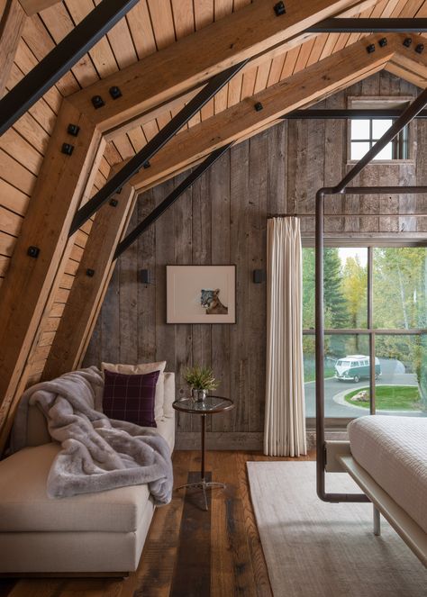 Dröm Hus Planer, Gambrel Barn, Barn House Interior, Barn Loft, Modern Appartement, Gambrel Roof, Barn Renovation, Barn Conversion, Barn Style House