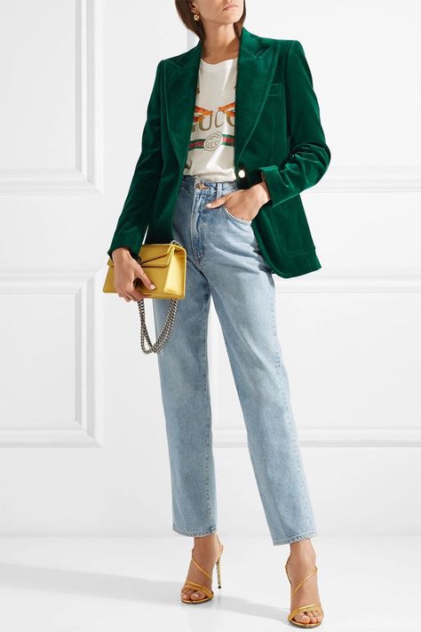 ac5dab2e99eee9cf9ec672e383691302desc50606953ri Velvet Blazer Outfit, Green Velvet Blazer, Blazer And Jeans, Boyfriend Jacket, Denim On Denim, Fashion Pics, Outfit Formulas, Green Blazer, Velvet Blazer