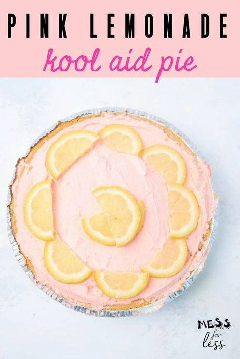 Kool Aid Pie, Pink Lemonade Pie, Creamy Lemonade, Lemonade Pie Recipe, Oreo Bark, Lemonade Pie, Pink Pie, Flavored Whipped Cream, Sweet Potato Bread