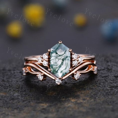 Luxury Elegant Agate Rings, Antique Moss Agate Ring, Elegant Green Moss Agate Rings, Moss Agate Celtic Ring, Luxury Nature-inspired Moss Agate Rings, Rose Gold Ring Set, Twig Engagement Ring, Vintage Rose Gold, Agate Engagement Ring