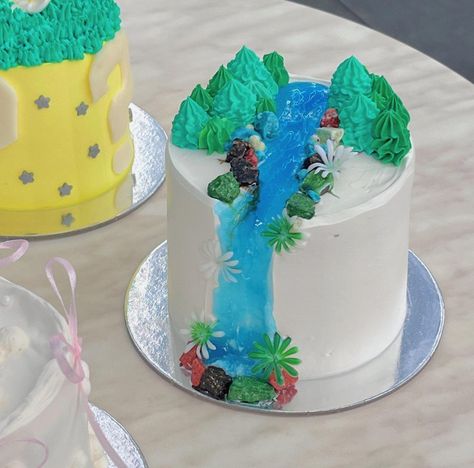 Waterfall Cake Waterfall Birthday Cake, Cake With Waterfall, Cake Waterfall, Waterfall Cake, Cake Studio, Mermaid Cakes, Diy Birthday, Kids Cake, Custom Cakes