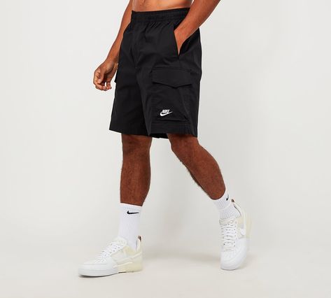 Nike Unlined Utility Woven Cargo Short | Black | Footasylum Cargo Short Outfits, Cargo Shorts Outfit, Swim Gym, Cargo Short, Casual Summer Shorts, Cool Outfits For Men, Shorts Men, Mens Essentials, Gym Shorts