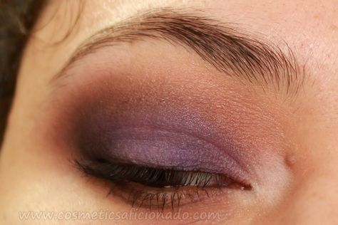 Purple and brown smoky eye Purple Brown Smokey Eye, Brown Purple Eyeshadow, Purple Brown Makeup, Purple And Black Eyeshadow Looks, Brown And Purple Eyeshadow, Purple Eyeshadow Brown Eyes, Dark Purple Eye Makeup, Purple Smokey Eye Tutorial, Olive Skin Makeup