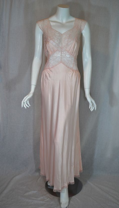 1940s Pink Rayon Satin Artemis nightgown 20s Nightgown, 1920s Nightgown, 1940s Nightgown, Types Of Bras, Vintage Bras, Vintage Sleepwear, Nightgown Pattern, Old Hollywood Fashion, Retro Lingerie