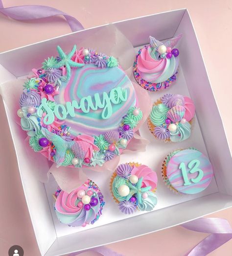 Sweets Aesthetic, Aesthetic Desserts, Gift Box Cakes, Birthday Sweets, Mini Torte, Mermaid Cupcakes, Mermaid Birthday Cakes, Cupcake Cake Designs, Dessert Gifts