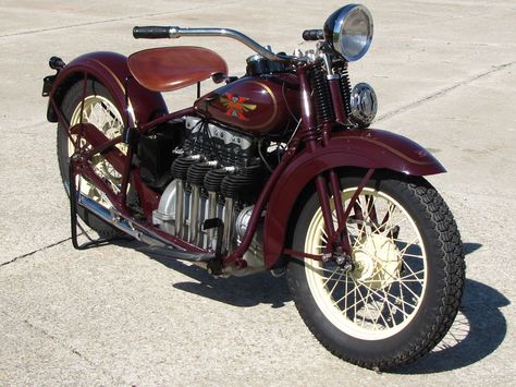 Henderson Motorcycle, Muscle Flexing, Bobber Motorcycles, Fat Baby, Vintage Indian Motorcycles, French Designs, Motorcycle Museum, Antique Motorcycles, Japanese Motorcycle