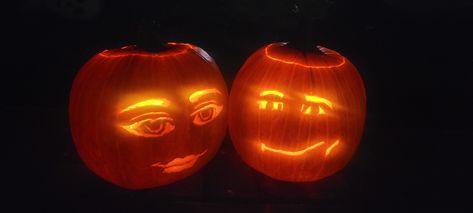 Pumpkin Halloween Idea, Jackolantern Ideas Funny, Aesthetic Pumpkins Carvings, Pumpkin Carving Ideas Roblox Woman Face, Roblox Woman Face Pumpkin, Roblox Man Face Pumpkin Carving, Funny Jack O Lantern Ideas, Roblox Face Pumpkin Carving, Roblox Pumpkin Carving Ideas