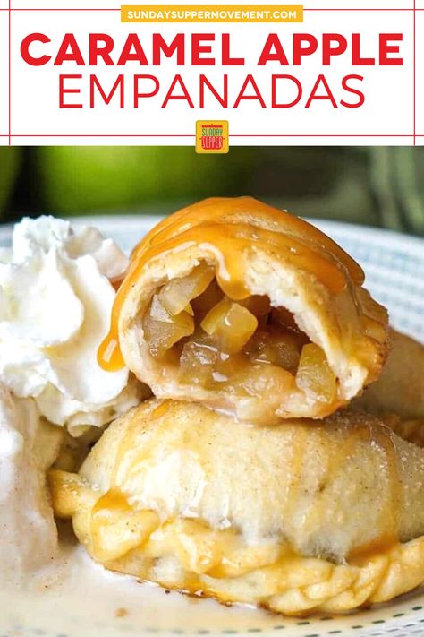 Caramel Apple Empanadas, Apple Empanadas, Homemade Caramel Apple, Easy Empanadas Recipe, Caramel Apples Homemade, Empanadas Dough, Apple Hand Pies, Potluck Desserts, Vanilla Caramel