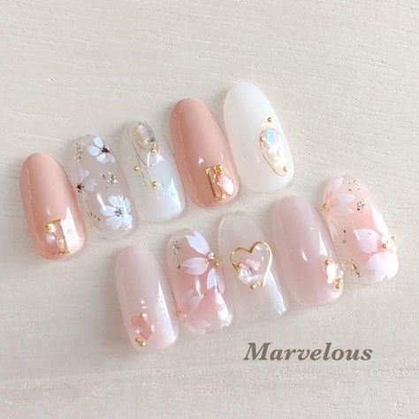 Japanese Gel Nail Designs, Trendy Nail Colors, Deco Nails, Japanese Nail Design, Japan Nail, Cherry Blossom Nails, Art Deco Nails, Asian Nails, Subtle Nails