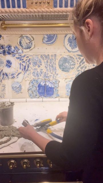 Abigail Brower Spath on Instagram: "There is great amount of pleasure I receive from taking something beautiful but broken and giving new life into it. #platewall #diy #mosaic #upcycling #tiling #cottagecore #backsplash #kitchen #kitchenideas" Broken Plate Backsplash, Broken China Backsplash, Diy Mosaic Backsplash, Cottagecore Backsplash, Mosaic Upcycling, Broken Tile Mosaic, Clay Mosaic, Mosaic Kitchen, Tile Board