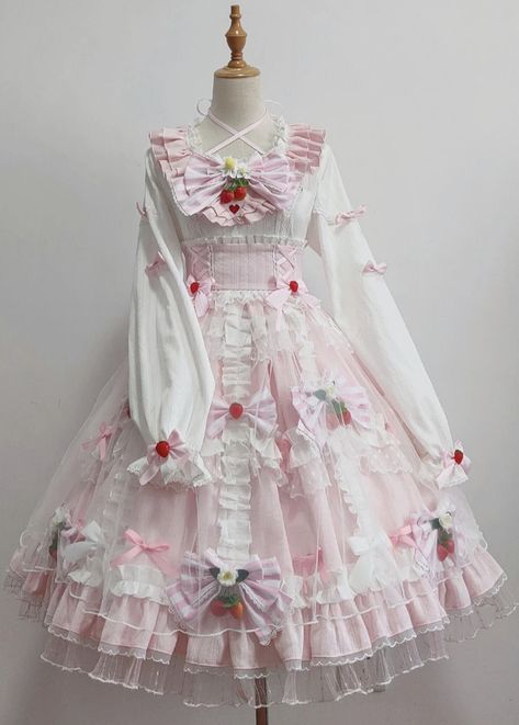 Cake Inspired Outfit, Cute Pink Dress, Kawaii Outfit Ideas, Smart Casual Menswear, Casual Menswear, Op Dress, Lolita Outfits, Old Fashion Dresses, Pink Strawberry