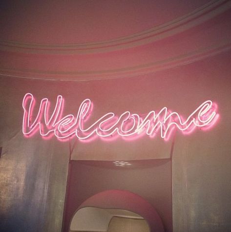 P i n t e r e s t : oshslambie ♔ Petra Collins, Neon Rose, Neon Words, Robert Doisneau, All Of The Lights, Neon Nights, Neon Aesthetic, Neon Glow, Neon Light Signs