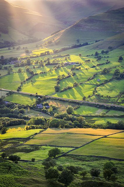 Edale, Angleterre Rural England, British Countryside, Peak District, Rolling Hills, England Uk, Green Gables, English Countryside, Sun Rays, Lake District