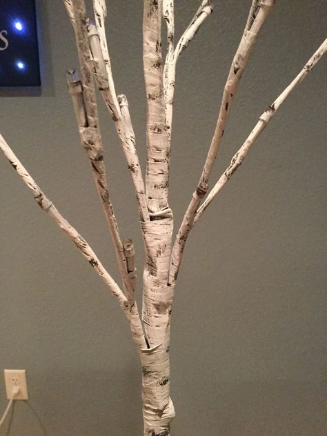 Upcycle Plain LED Tree to Aspen Tree By: Chas' Crazy Creations #dixiebellepaint #bestpaintonplanetearth #chalklife #homedecor #doityourself #diy #chalkmineralpaint #chalkpainted #easypeasypaint #makingoldnew #whybuynew #justpainting Aspen Tree Crafts, Fake Birch Trees Diy, Aspen Tree Decor, Enchanted Forest Classroom Theme, Classroom Trees, Diy Birch Tree, Forest Classroom Theme, White Birch Decor, White Ash Tree