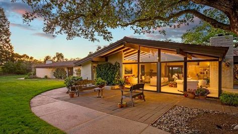 Spanish Floor Tile, Cliff May, Berkeley Homes, California Ranch, Sunset Magazine, Equestrian Facilities, One Story Homes, Pool Houses, Maine House