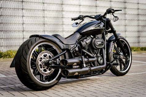 Thunderbike Dark Horse customized Harley-Davidson Breakout Breakout Custom, Harley Davidson Breakout Custom, Harley Davidson Breakout, Road King Harley Davidson, Breakout Harley Davidson, Milwaukee Eight, Harley Fatboy, Harley Davidson Fatboy, Drag Bike