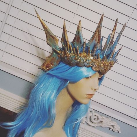 Merman Crown, Water Crown, Aquaman Costume, Bubblegum Goth, Mermaid Cat, Mermaid Crown, Diy Crown, Mermaid Diy, Conceptual Fashion