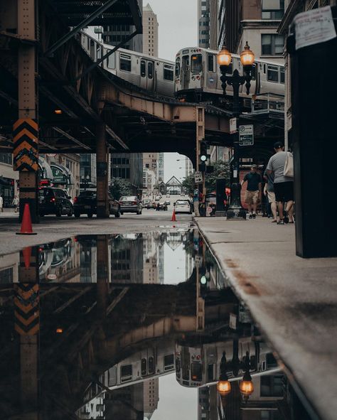 Chicago Photography Cityscapes, Chicago Balcony, Crowded City Aesthetic, Street Photography Chicago, City Light, Chicago Street Photography, Urban City Photography, City Scape Photography, City Reference Photo