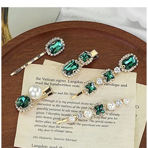 Host Pick - Best In Jewelry Set Of 5 Vintage Style Crystal Hair Pins In A Pretty Emerald Green And Gold. The Total Length Of Each Pin Is Approximately 2.6”, While The Mini Alligator Clip Is Approximately 1.4”’Long. Nwt And Never Worn No Flaws/Damage Smoke-Free Home Green Clip-on Jewelry For Evening, Emerald Green Hair Accessories, Emerald Green Bridal Hair Accessories, Emerald Green Hair Clips, Emerald Green Hair, Emerald Hair, Vintage Green Clip-on Jewelry, Mesh Headband, Leaf Headpiece