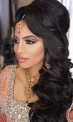 1000+ ideas about Indian Bridal Hairstyles on Pinterest | Indian ... Indian Bridal Nails, Pakistani Engagement, Pakistani Bridal Makeup Hairstyles, Swept Hairstyles, Wedding Make Up Inspiration, Arabian Wedding, Easy Party Hairstyles, Bollywood Makeup, Pin Curl