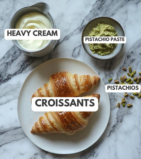 Pistachio Sauce, Pistachio Filling, Sims Home, Mediterranean Breakfast, Homemade Croissants, Vegetarian Christmas, Impressive Desserts, Pistachio Cream, Dessert Spread