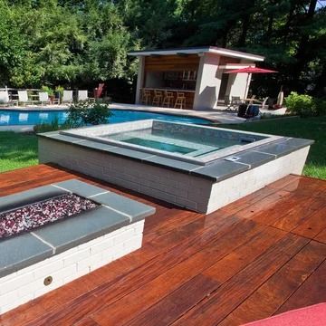 75 Aboveground Hot Tub Ideas You'll Love - August, 2024 | Houzz Sunken Hot Tub Patio, Modern Hot Tubs, Hot Tub Deck Design, Hot Tub Surround, Hot Tub Deck, Tub Ideas, Rooftop Deck, Pool Decks, Swimming Pool Designs