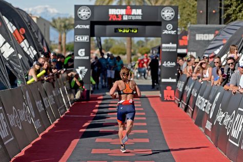 A new study of Ironman data shows how weekend warriors can better approach the race. Ironman Finish Line, Ironman Women, Triathlete Women, Cover Ups Tattoo, Ironman Race, Ironman Triathlon Motivation, Half Ironman Training, Ironman Triathlon Tattoo, Triathlon Inspiration