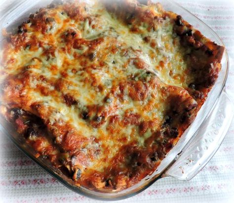 Black Bean Lasagnefrom The English Kitchen Bean Lasagna, Healthy Lasagna Recipes, Black Bean Casserole, Vegetarian Lasagne, Healthy Lasagna, Beans Vegetable, Black Bean Recipes, Veggie Lasagna, The English Kitchen