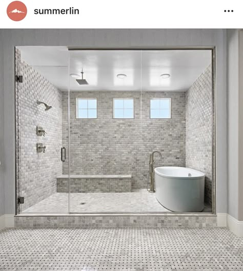 Luxurious Bathrooms Master Baths, Master Baths Luxury, Bathroom Tub Shower Combo, Restroom Remodel, Wet Room Bathroom, Art Deco Home Decor, Tub Design, Dreamy Bed, Luxurious Bathrooms