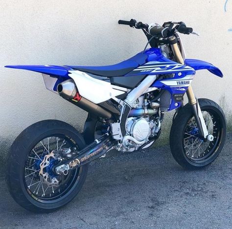 Yamaha Supermoto, Yamaha Wr, Yamaha Dt, Cool Dirt Bikes, Motorcross Bike, Electric Dirt Bike, Enduro Motorcycle, Beach Tattoo, Pretty Bike