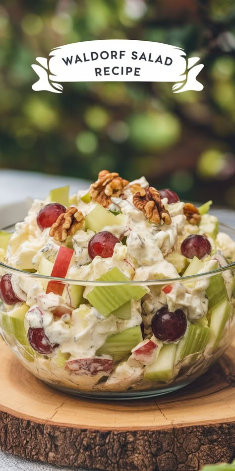 This Waldorf Salad is a refreshing classic! Crisp apples, crunchy celery, sweet grapes, and walnuts tossed in a creamy dressing—perfect for any occasion! Mayonnaise Dressing, Waldorf Salad Recipe, Waldorf Salad, Salad Fruit, Fruit Salads, Dessert Salads, Fresh Apples, Fruit Recipes, Delicious Salads