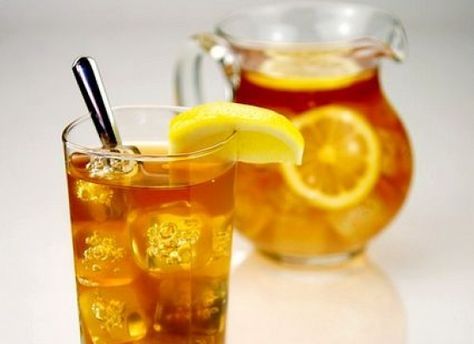 Perfecting the Arnold Palmer (and Summer Variations) Fancy Ice Cubes, National Iced Tea Day, Homemade Iced Tea, Cinnamon Health Benefits, Fancy Ice, Cinnamon Benefits, Sun Tea, Iced Green Tea, Peach Ice Tea