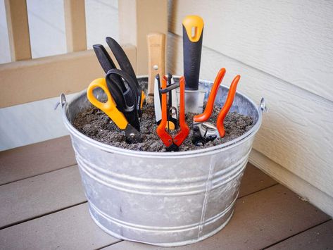 6 Simple Tips for Maintaining Your Gardening Tools Tools Images, Storing Garden Tools, Garden Tool Organization, Garden Tool Shed, Pole Beans, Garden Tool Storage, Better Homes And Garden, Home Vegetable Garden, Tool Sheds