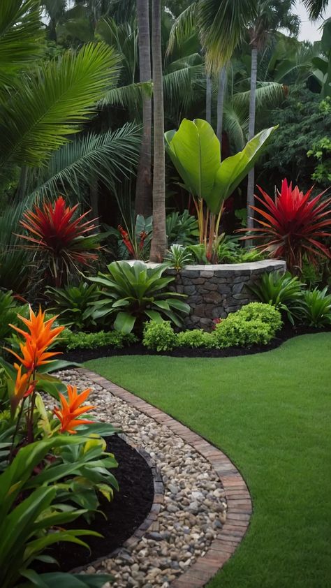 Solutions Pool Plants Landscaping, Backyard Oasis Landscaping, Hawaiian Landscaping, Florida Landscaping Ideas, Stunning Landscaping, Palm Tree Landscape, Tropical Landscaping Ideas, Tropical Pool Landscaping, Tropical Backyard Landscaping