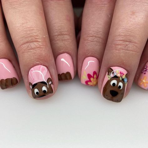 Dog Groomer Acrylic Nails, Velma Nails Scooby Doo, Dog Nails Design, Scooby Doo Nails, Dog Nail Art, Bow Nail Designs, Paw Art, Cat Nail Art, Animal Nail Art