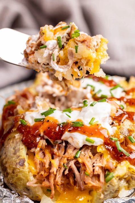 Bbq Pork Stuffed Potatoes, Pulled Pork Stuffed Baked Potatoes, Bbq Baked Potatoes Pulled Pork, Shredded Pork Baked Potatoes, Loaded Pulled Pork Potatoes, Loaded Baked Potato With Pulled Pork, Bbq Pork Potatoes, Bbq Stuffed Potatoes, What To Do With Bbq Pork