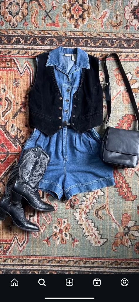 Buckle Store Outfits, Socal Outfit Ideas, Cowgirls Boots Outfit, Oldies Concert Outfit, Western Outfit Inspo Winter, Surf Rock Style, Folk Concert Outfit Fall, Yellow Stone Outfit Ideas, Thanksgiving Party Outfits