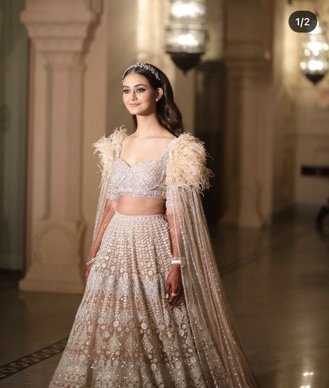 Trendy Reception Outfit, Indowestern Outfit For Bride, Cape Lehenga Indian Weddings, Bride Reception Outfit Indian, Falguni Shane Peacock Lehenga, Shane Peacock Lehenga, Trendy Wedding Outfits, Indian Reception Dress, Reception Dress Bride Indian