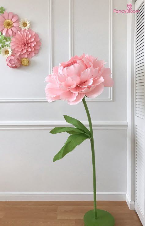 Peony Diy, Large Paper Flowers Diy, Giant Flowers Diy, Giant Paper Flowers Diy, Wall Hanging Decorations, Crepe Paper Flowers Diy, Giant Paper Roses, Paper Peony, Tissue Paper Flowers Diy