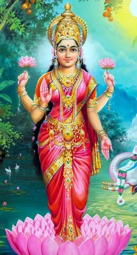 Maha Lakshmi Devi, Lakshmi Devi Images, Mother Lakshmi, Laxmi Images, Tri Devi, Lakshmi Art, Saraswati Vandana, Lakshmi Temple, Ashta Lakshmi