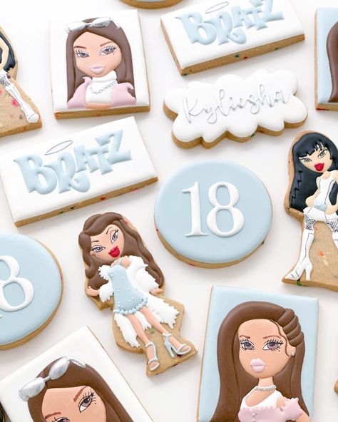 Bratz Cookies, 21 Birthday, 29th Birthday, 30th Birthday Parties, September 17, Party Desserts, Cookie Cake, 21st Birthday, 30th Birthday