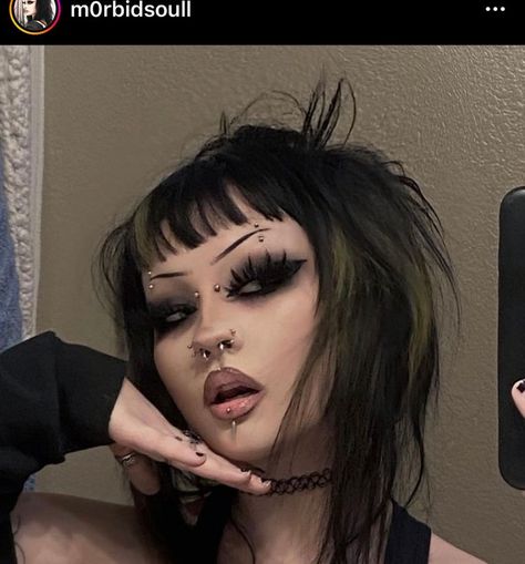 Goth With Piercings, Goth Face Piercings, Goth Formal Makeup, Goth Club Makeup, Casual Halloween Makeup, Makeup Looks Goth, Hot Goth Makeup, Dark Makeup Ideas, Gothic Makeup Ideas