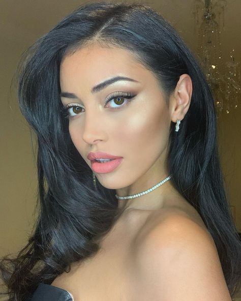 Cindy Kimberly on Instagram: “last night ☺️” Cindy Kimberly, Best Beauty Tips, Prom Makeup, Glam Makeup, Girls Makeup, Brazilian Hair, Aesthetic Hair, Beautiful Makeup, Skin Makeup