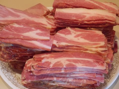 Buck Board Bacon Recipe, Bacon Curing Recipes, Buckboard Bacon Recipe, Buckboard Bacon, Smoker Cooking Recipes, Canadian Bacon Recipes, Diy Sausage, Meat Preservation, Smoked Bacon Recipes