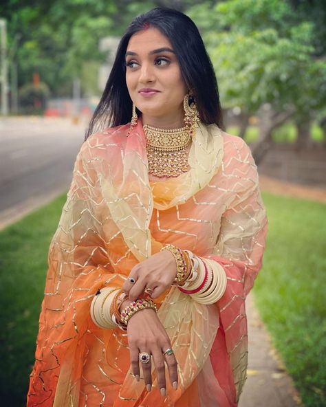 Rajputi Makeup Look, Rajputi Style Saree, Poshak Rajputi Latest, Rajputi Saree Look, Rajput Saree Style, Rajasthani Suit, Jaipur Sarees, Rajputana Culture, Culture Of Rajasthan